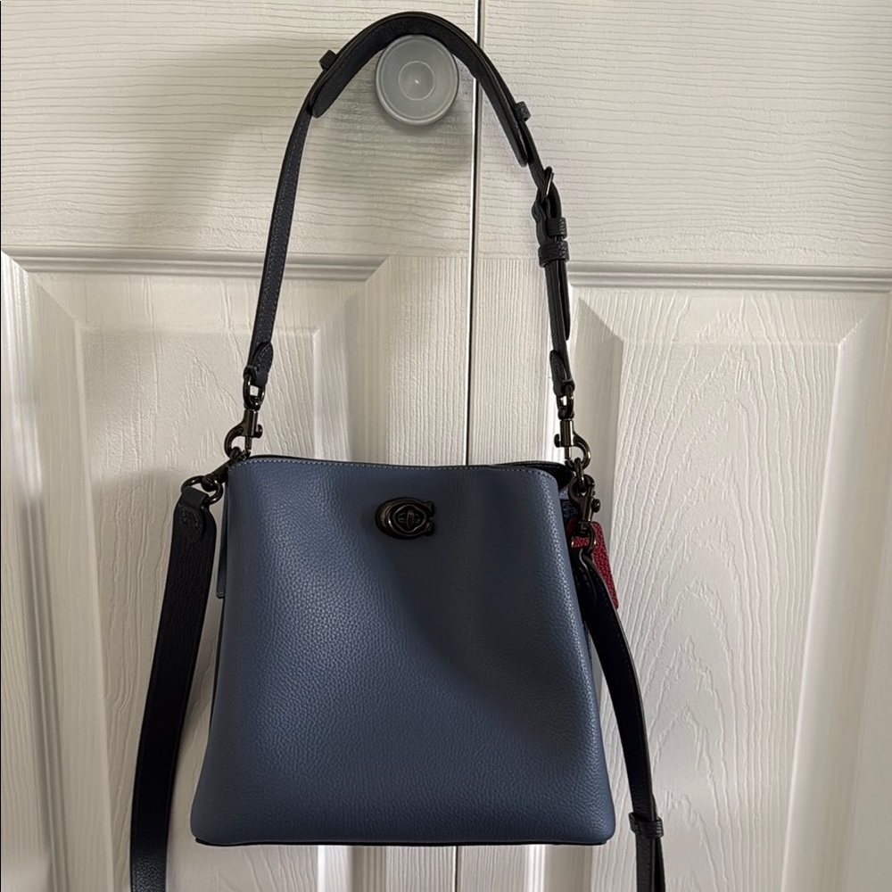 NEW Elegant Blue Leather Shoulder Bag